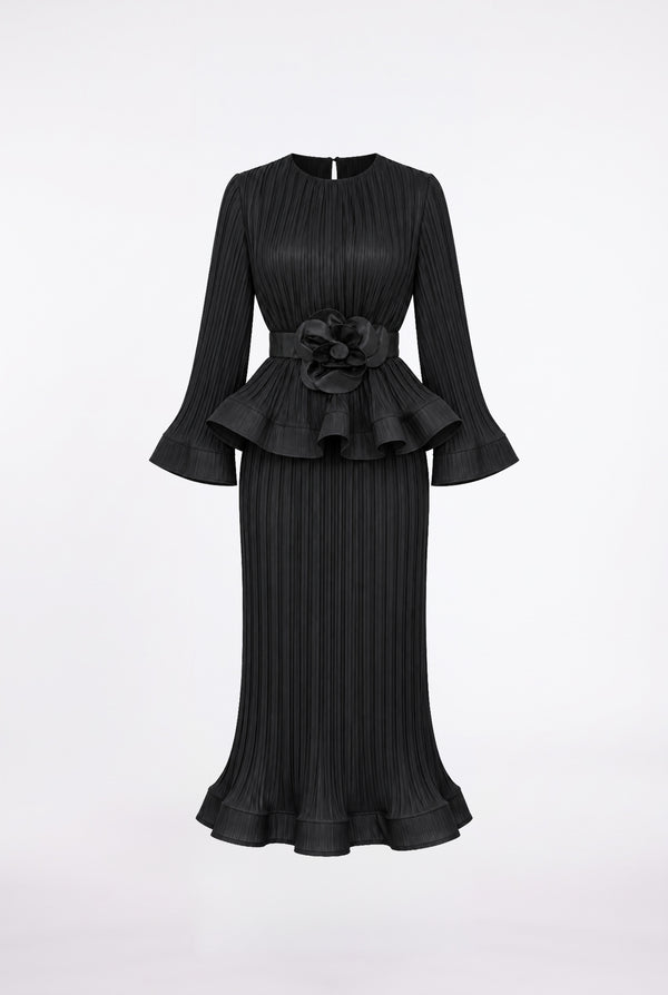 Bel Çiçek Aplikeli Pileli Midi Takım Siyah