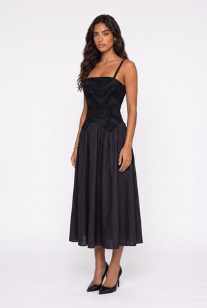 Embroidered Crinkled Fabric Strappy Midi Dress Black