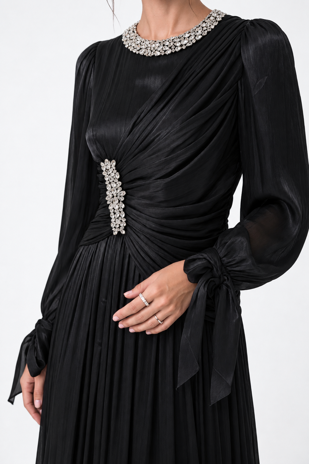Draped Stone Collar Pleated Midi Dress Black