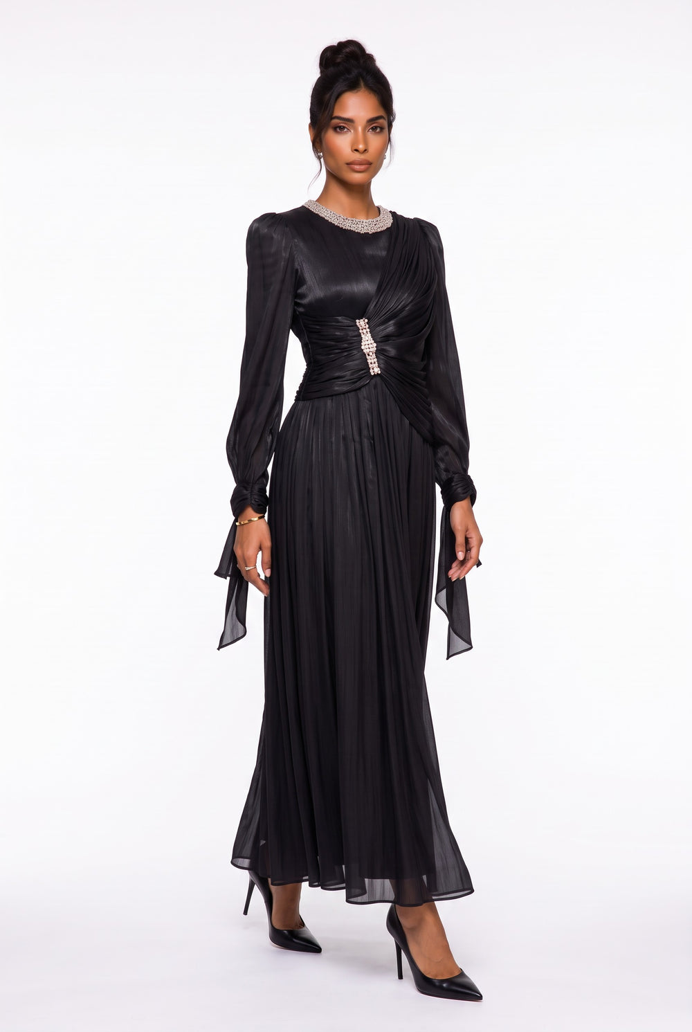 Draped Stone Collar Pleated Midi Dress Black