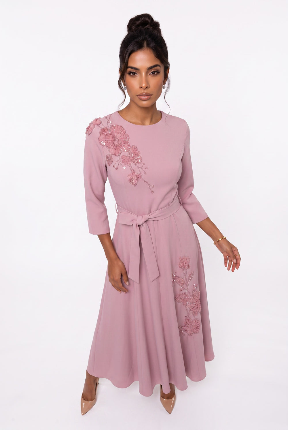 Crew Neck Belted and Floral Embroidered Evening Dress Powder Pink