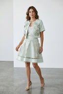 Çiçek Aplikeli Kısa Ceket & Etek Takım