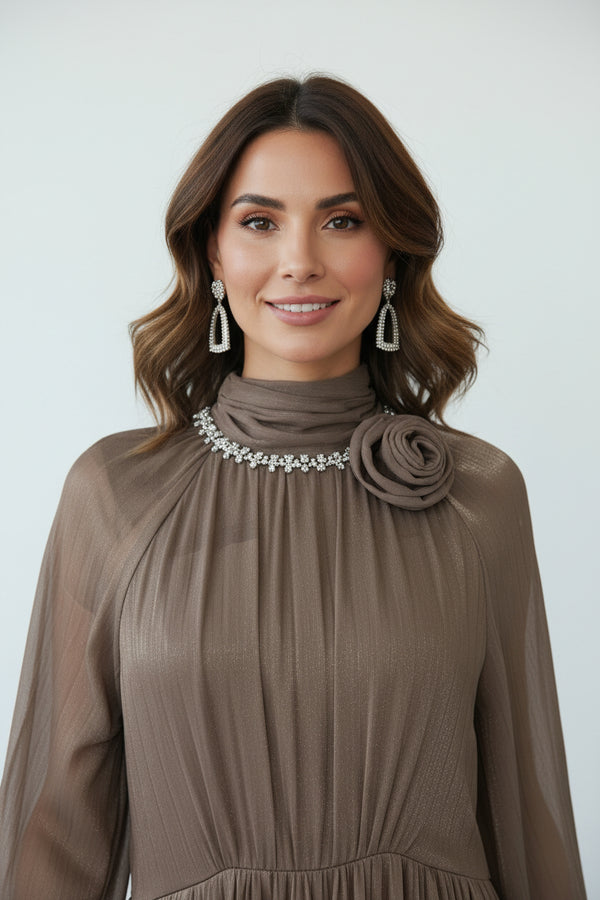 Çiçek Broş Detaylı Midi Elbise Mocha